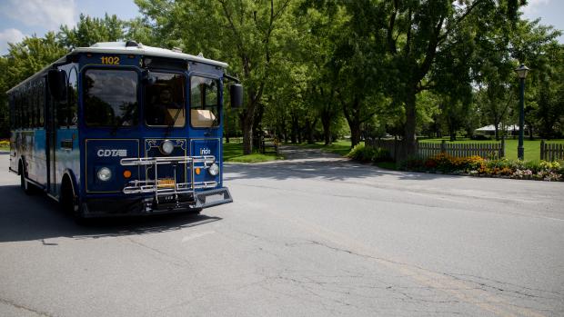 Saratoga Trolley