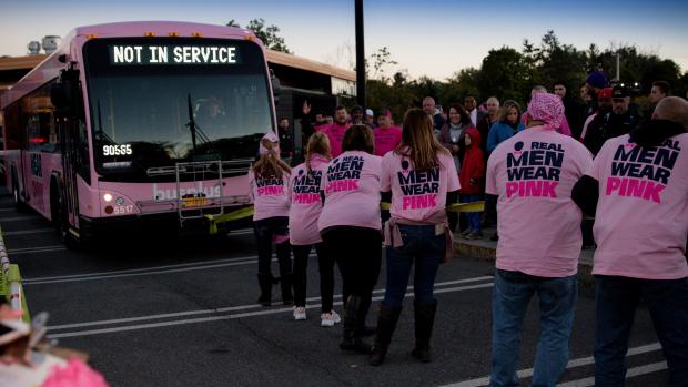 Bus Pull Bus Pull